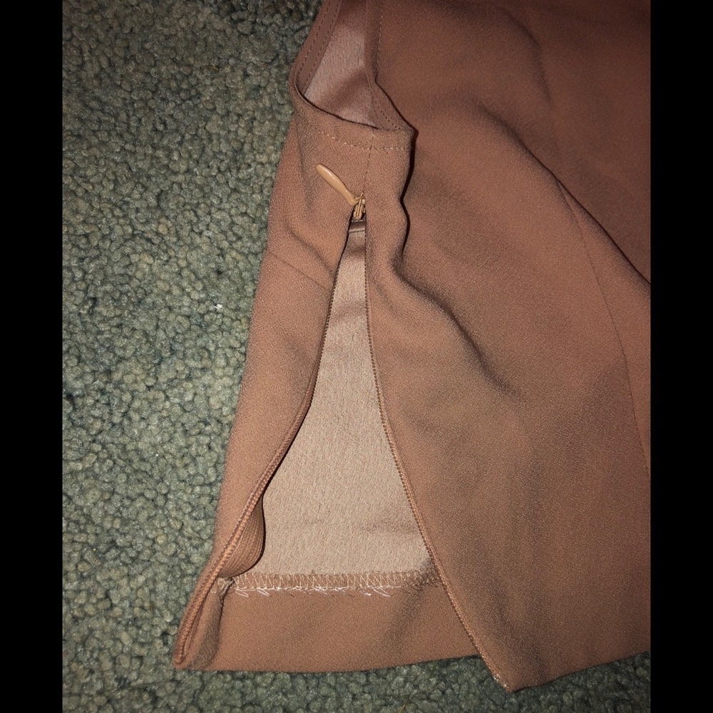 Zara Basic Crop Tank - Picture 3 of 4